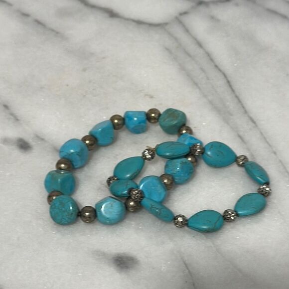 Turquoise Beaded Bracelet Set - Picture 1 of 8